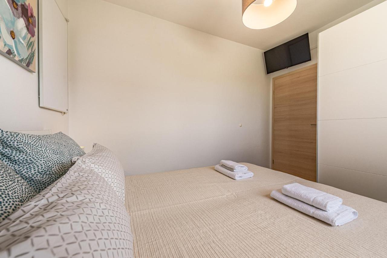 Apartamento Hibiskus App2 Vir Exterior foto