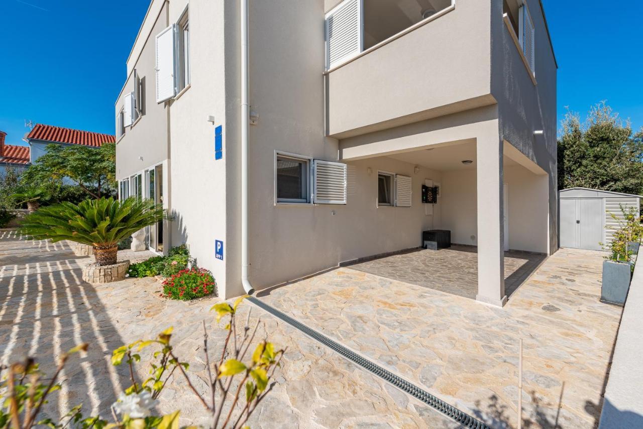 Apartamento Hibiskus App2 Vir Exterior foto
